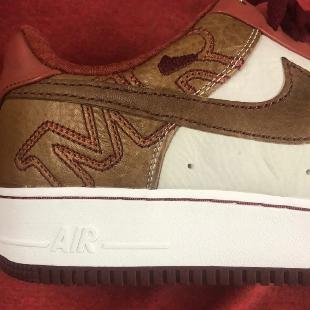 NWB Nike Air Force 1 “Mr. Baltimore” - Picture 9 of 14